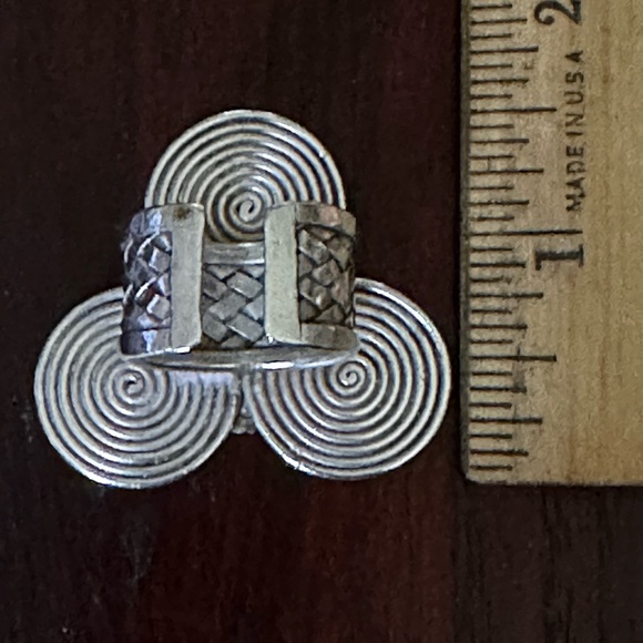 Handmade Ring - Picture 5 of 6